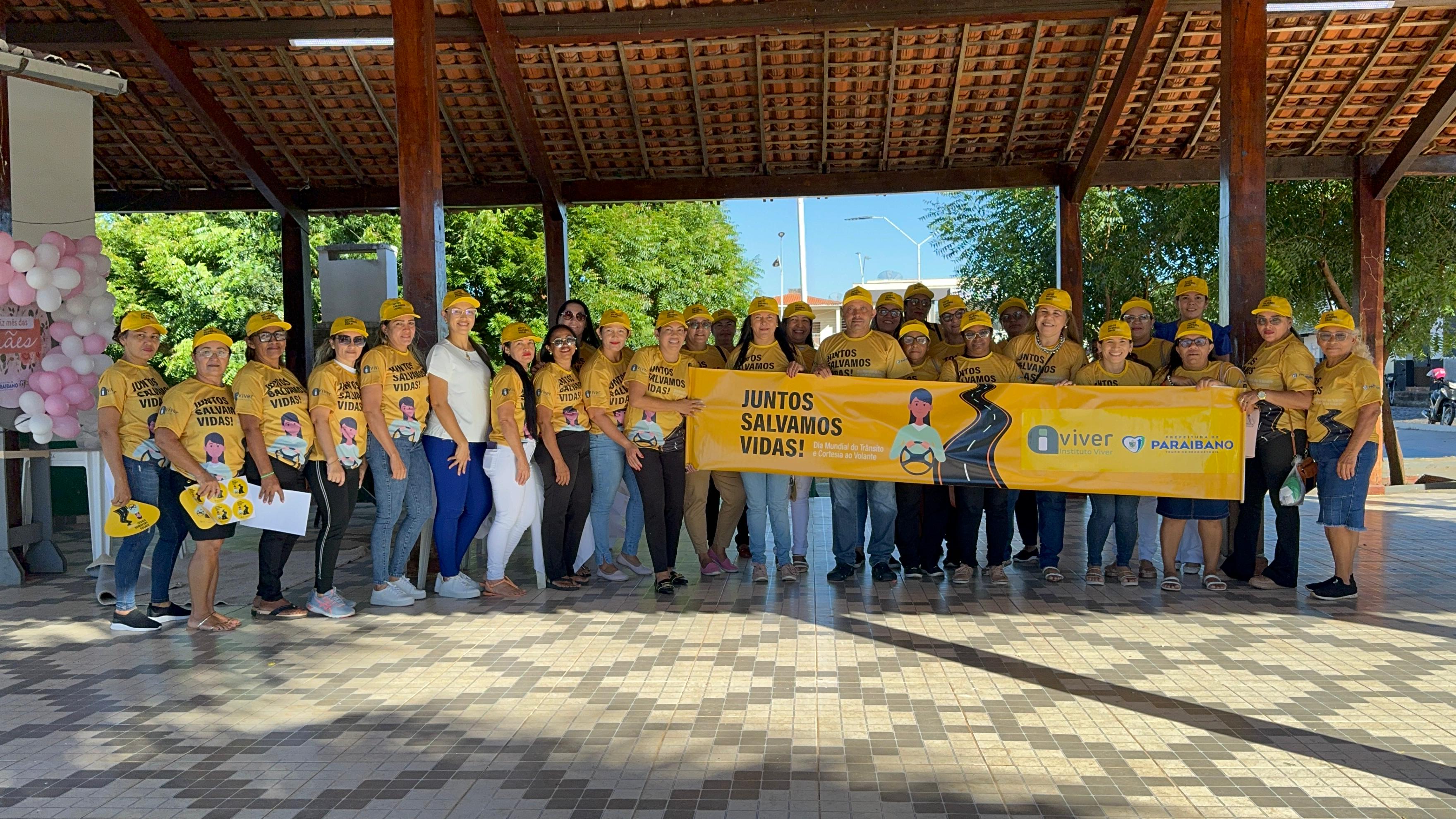 Prefeitura de Paraibano, por meio da Secretaria de Saúde, em parceria com o Instituto Viver, realizou uma blitz educativa em comemoração ao Dia Mundial de Segurança de Trânsito.